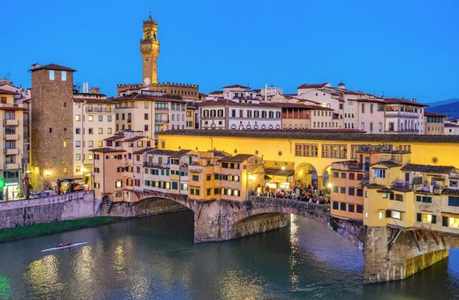 Ponte Vecchio, Florence, Tuscany, Italy